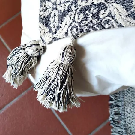 Lamalatestina - In Front Of The Castle * Rimini