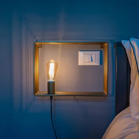 Lamalatestina - In Front Of The Castle