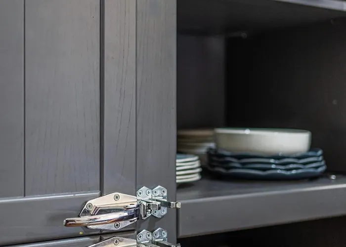 Daire Lamalatestina - In Front Of The Castle