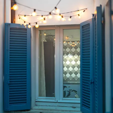 Lamalatestina - In Front Of The Castle * 里米尼