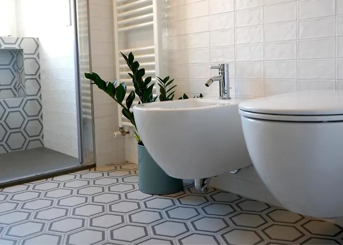 Lamalatestina - In Front Of The Castle * 리미니