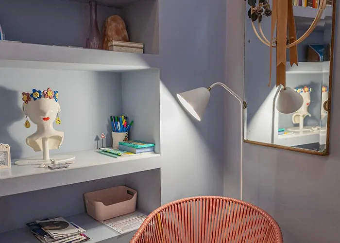 Lamalatestina - In Front Of The Castle 리미니