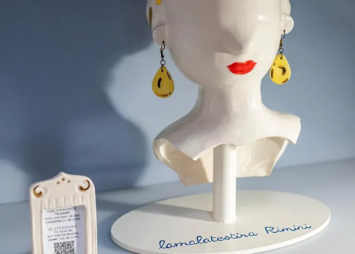 Lamalatestina - In Front Of The Castle 아파트 리미니