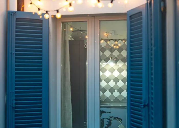 Lamalatestina - In Front Of The Castle * Rimini