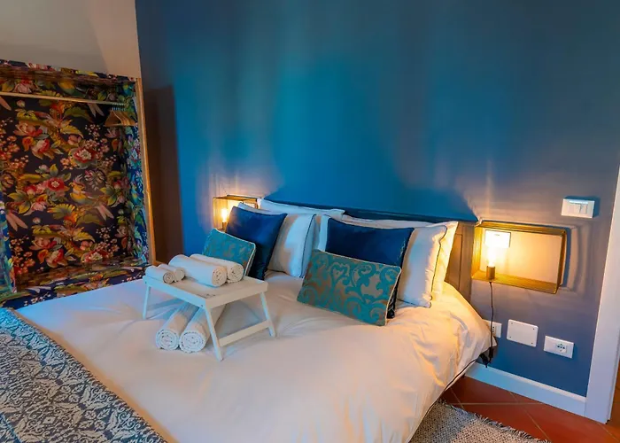 Lamalatestina - In Front Of The Castle 아파트