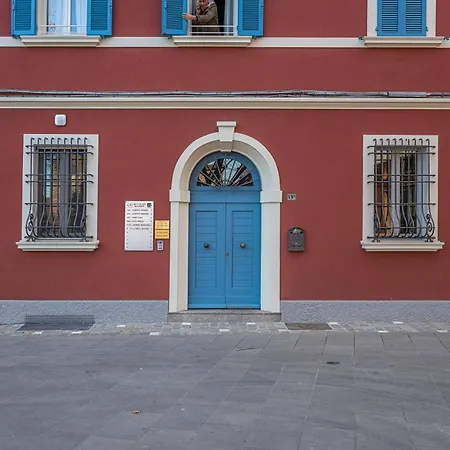 Lamalatestina - In Front Of The Castle * Rimini