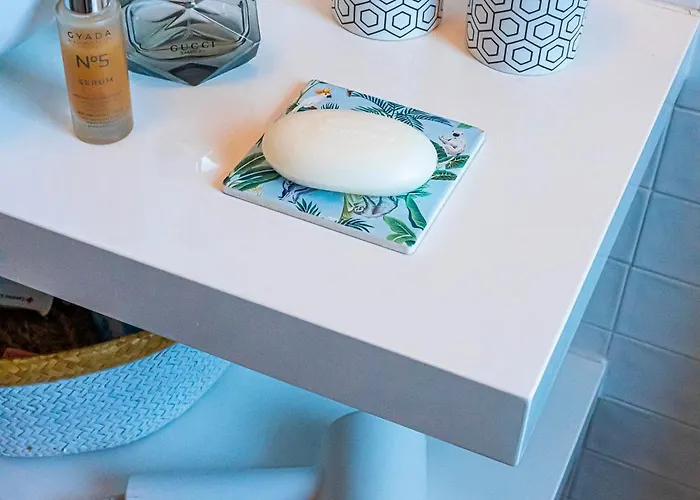 Lamalatestina - In Front Of The Castle *